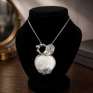 collier cœur sainte lucie